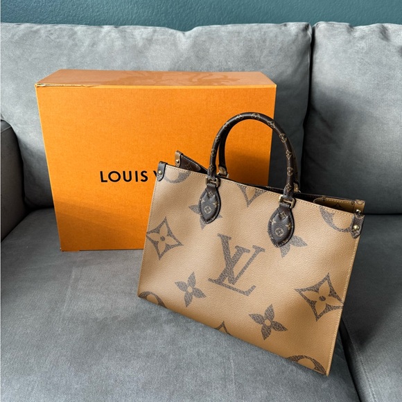 Louis Vuitton On The Go Tote MM - Picture 3 of 9